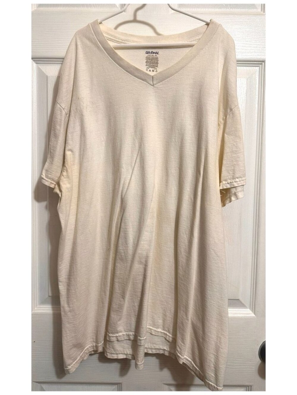 Gildan Men's Short Sleeve T-Shirt Top Off White Color Size L
